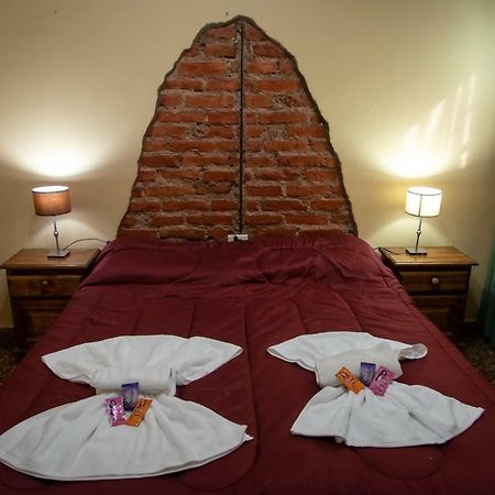Hostal Sante Тіногаста Екстер'єр фото